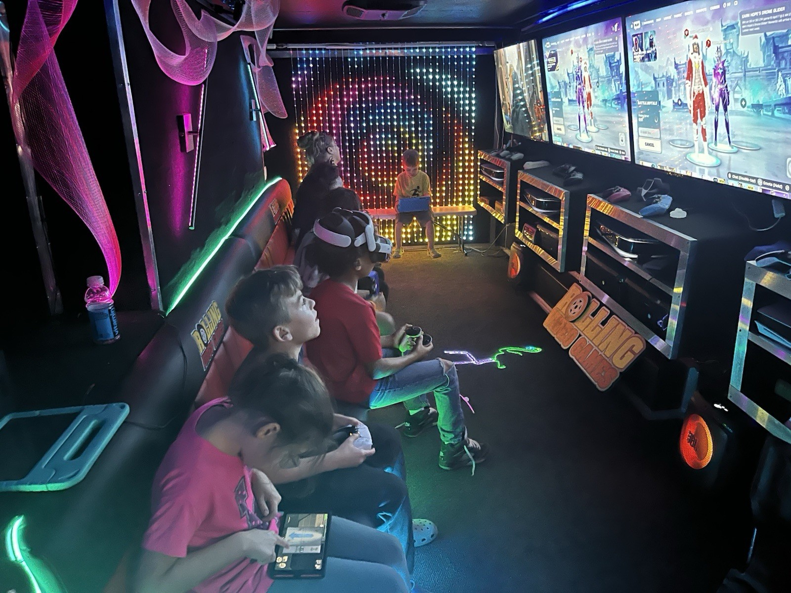 2023 Mobile Gaming Trailer Rolling Video Games Brand