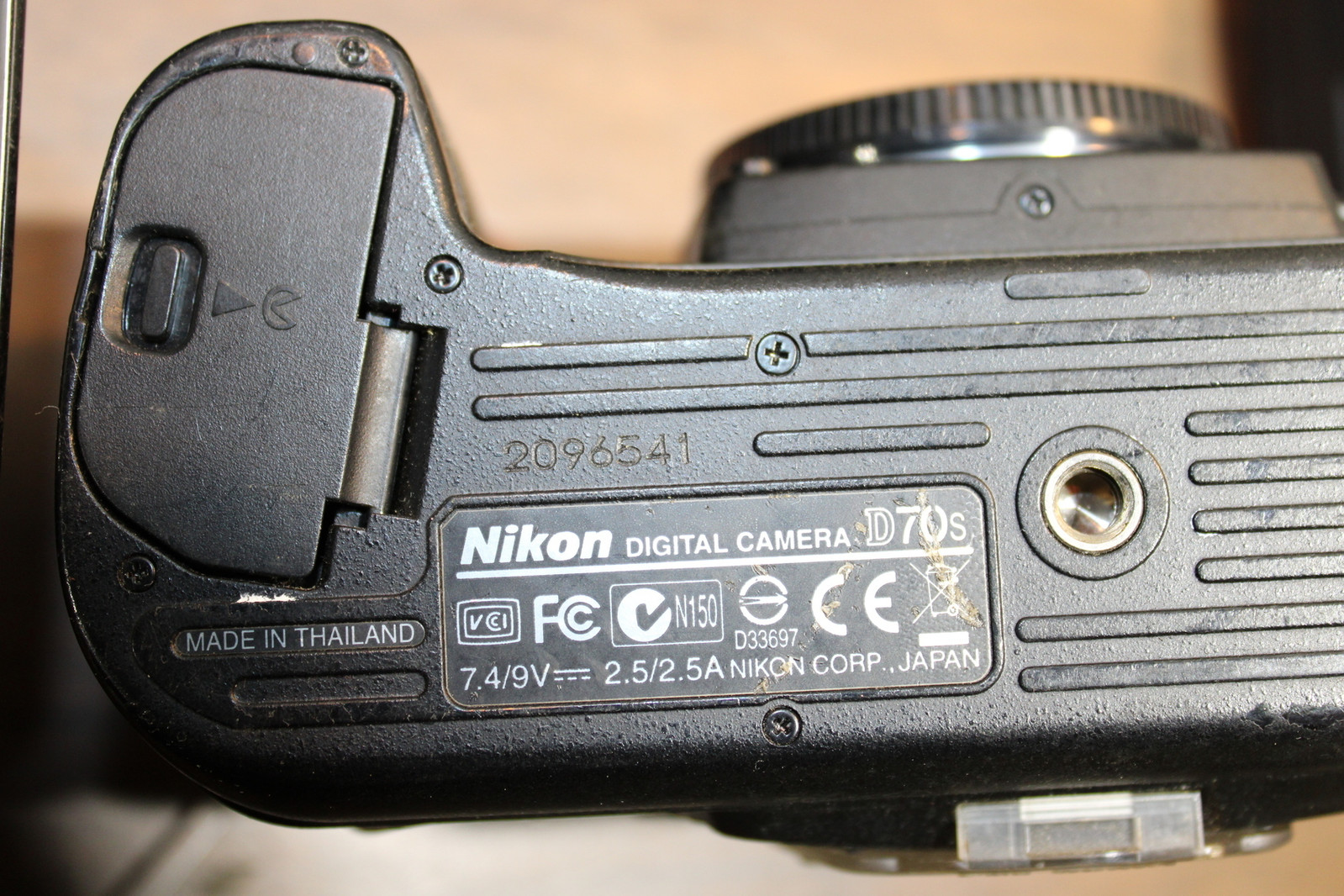 Lot of 3 NIKON Cameras and accessories FOR PARTS! INV=32345