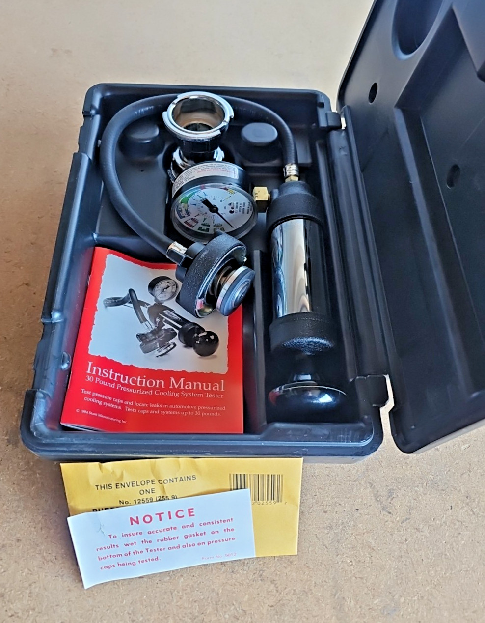 Stant ST270-12270 Pressure Tester COOLING SYSTEM With Case 1994 Vtg USA NOS Read