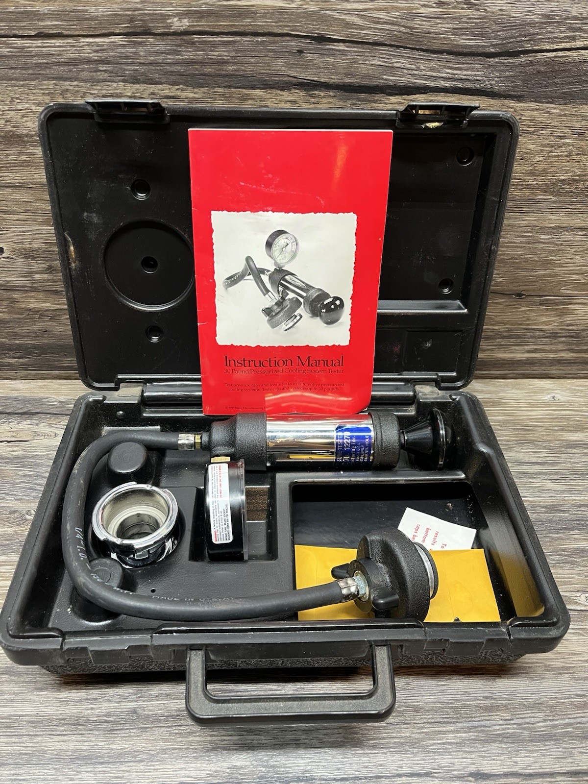 Stant ST270-12270 Pressure Tester Cooling System w/ Case – 1998 USA, Vintage NOS