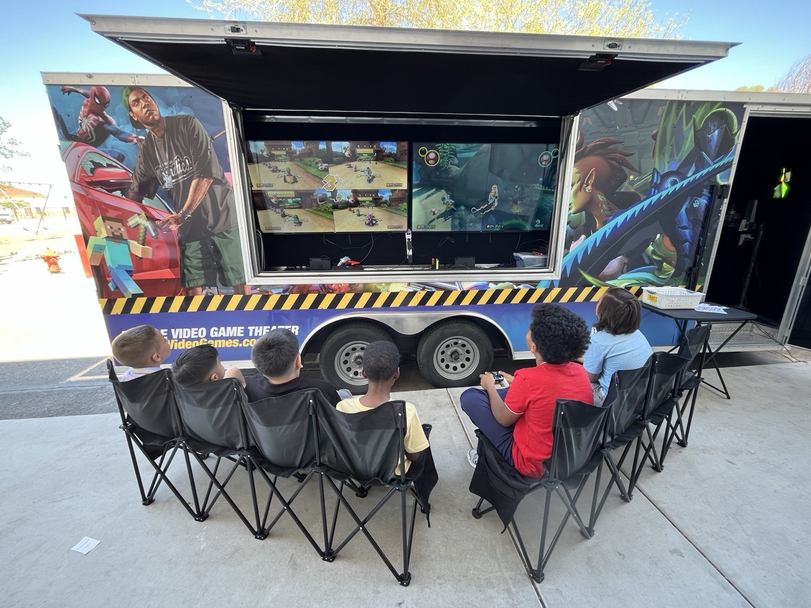 2023 Mobile Gaming Trailer Rolling Video Games Brand